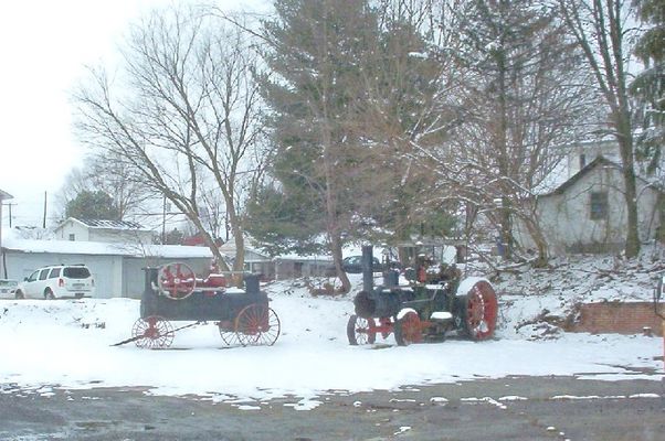 000_0018.jpg
This pair of steam engines sit beside U.S. 11 in downtown Chilhowie, VA.  Photo by Jeff Weaver, February 2006.
