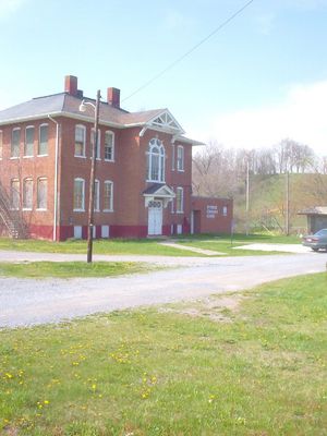 100_1566.jpg
This is the old Riverside School, now Riverside Community Center, near St. Clair's Bottom.  Photo April 14, 2006 by Jeff Weaver.
