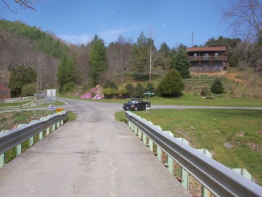 100_1578.jpg
This bridge replaced the ford of the river.  Photo by Jeff Weaver, April 16, 2006.
