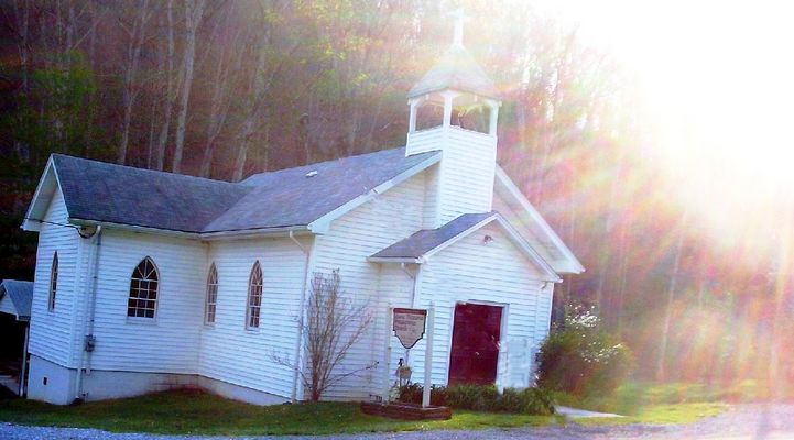 100_1664~0.jpg
Photo by Jeff Weaver, April 23, 2006.  This church is located on highway 16, just north of Hungry Mother Park.
