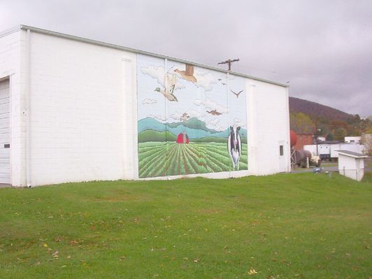 100_1786.jpg
This is another of the murals in West Jefferson, this one celebrating the dairy industry of Ashe.  This murual is appropriately enough on the side of the Ashe County Cheese plant, formerly Kraft Cheese.  Photo October 20, 2006 by Jeff Weaver.
