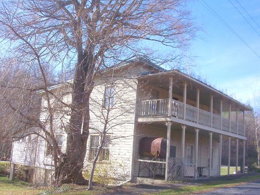 100_1875.jpg
This building housed the famous Troutdale Dining Room at one time.  Photo November 10, 2006 by Jeff Weaver.
