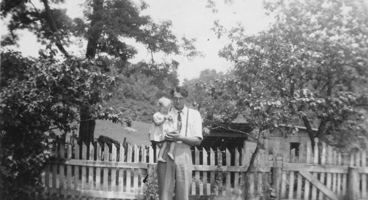 140paulphipps.jpg
Paul Jones Phipps (1917-1982) is shown here holding daughter Pauline.  Taken at Weaver's Ford, Ashe County, NC July 4, 1949.
