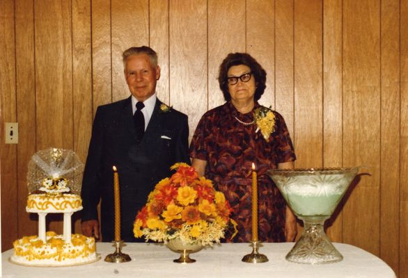 Roscoe and Winnie Phipps Neaves
Photo taken on their 50th wedding anniversary, in 1979.
