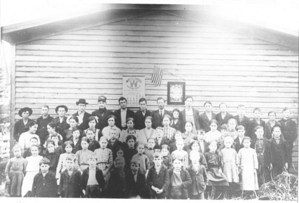 923.jpg
This is a photo of the Wolf Knob School taken in January 1913.  
