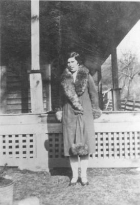 961.jpg
Florence Weaver, daughter of Clayborn Monroe Weaver and Martha Litisha Phipps.  Born in Grayson County but moved to Smyth as an adult, and worked at the Southwest Virginia State Hospital.
