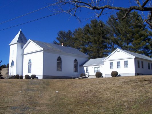 Foster Falls - Galenea Methodist Church
The white church is the Galena Methodist Church on US 52 at it's intersection with Major Graham's Road.  Hannah Walton Sanders (1806-1876) mentions this church in her Civil-War diary http://home.alltel.net/cjwalker/ Photo by Shawn Dunford.  Courtesy of David Arnold [email]david.arnold@adelphia.net[/email]
