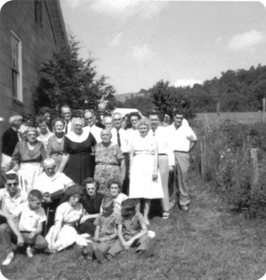 Perkins Family Group
Here is another picture of a family gathering at Kathleen Perkins home years ago.  Anyone know when and who these are?  Courtesy of Cathy Bell [email]cjbell47@goldenwest.net[/email]

