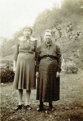 Allred, Minnie and Frost, Laura
This picture shows my great aunt Minnie Allred with her aunt Laura Frost. Laura was a daughter of Stephen F. Frost and Martha Bedsaul. Minnie Allred was the daughter of Thomas C. Allred and his wife Julina Frost. Laura was born in Pipers Gap in October 1879.  Courtesy of Mike Marshall [email]mmarshall13@triad.rr.com[/email]

