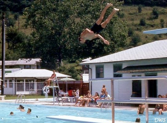 Saltville - Hardy Roberts Pool
THE BRAND NEW SWIMMING POOL / SALTVILLE, VA. / JUNE 1973.  Courtesy of Don Smith[email]dsmith1043@comcast.net[/email]

