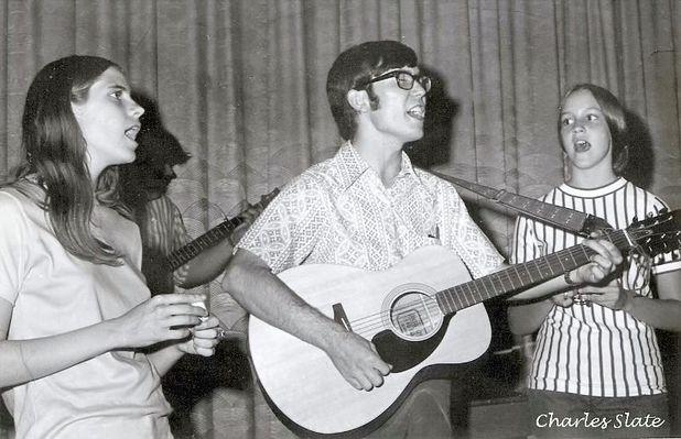 SALTKETTLE1972001.jpg
FROM LEFT...LEIGH ELLEN HELTON, ROY ANDERSON, AND BECKY RHODES PERFORMING AT R. B. WORTHY HIGH SCHOOL IN 1972
 
CHARLES SLATE PHOTO.  Courtesy of Dpn Smith [email]dsmith1043@comcast.net[/email]

