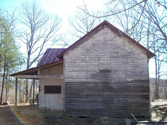 Lott's Gap - Siloam School
Located on Lott's Gap Road beside Siloam Church.  Photo by Shawn Dunford, courtesy of David Arnold [email]david.arnold@adelphia.net[/email]
