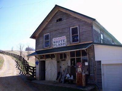 Spring Valley - Historical Store
Courtesy of David Arnold [email]davod-arnold@comcast.net[/email]
