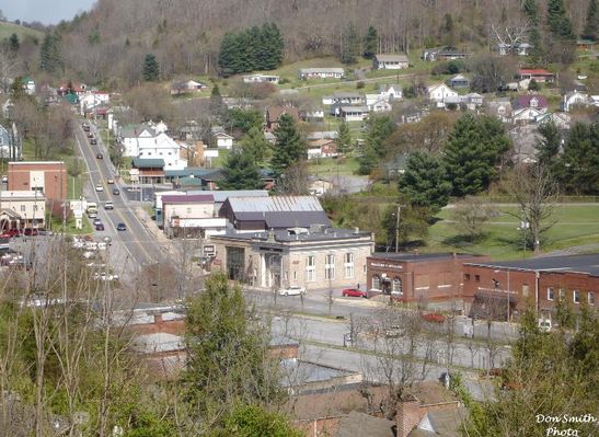 TOWNOFSALTVILLE057.jpg
This photo was taken by Don Smith {[email]dsmith1043@comcast.net[/email]}April 13, 2007 at 3:35 p.m.
