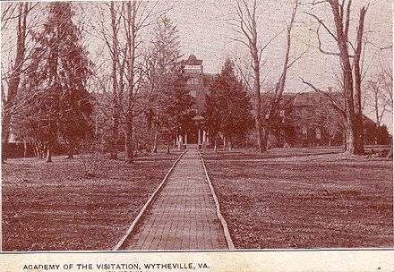 academyofthevisitation1906.jpg
This 1906 postcard shows the Roman Catholic school in Wytheville.
