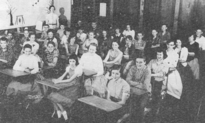 Allison Gap - Allison Gap School
This is the 5th grade class at Allison Gap School in 1958.
