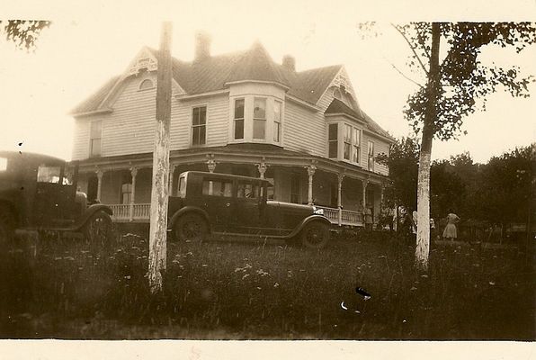 Baywood - Kemper Hampton House
This is a 1928 photo of the Kemper Hampton House.  Courtesy of Wade Weekes [email]weekesh@earthlink.net[/email]
