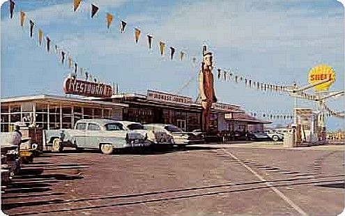 Kingsport - Big Indian Drive In
This is a 1950s postcard of a drive in on Stone Drive in Kingsport, Tennessee.
