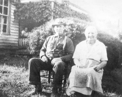 blevinsjcrosa.jpg
They lived at Grassy Creek, and this photo was taken about 1940.
