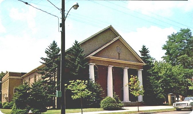 boone1baptist.jpg
This chrome era postcard dates from the 1960s.  [url=http://www.boonefirstbaptist.org/]First Baptist Church of Boone's website[/url]
