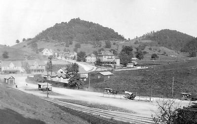 Saltville - British Row
SALTVILLE,  VA.  /  MAIN  ST.  IN  FOREGROUND  /  BRITISH  ROW  AT  LEFT  /  EAST  MAIN  AT  CENTER  REAR  /  CIRCA  1910 
 
PHOTO  OBTAINED  CIRCA  1970  BY  TOM  TOTTEN  FROM  MALCOLM  MARTIN  OF  ENGLAND,  UNITED  KINGDOM. Courtesy f Don Smith[email]dsmith1-43@comcast.net[/email]
