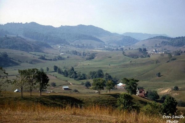 buchananbrosfarm.jpg
BUCHANAN BROTHERS FARM  /  BLACK HILL  /  SMYTH COUNTY, VA.  /   SEPTEMBER 1963  /  LEM.  Courtesy of Don Smith [email]dsmith1043@comcast.net[/email]
