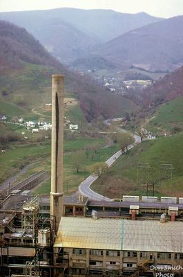 chlorineplant.jpg
OLIN CHLORINE PLANT  /  ALLISON GAP  /  RED ROCK  /  SALTVILLE, VA.  /  APRIL 1969.  Courtesy of Don Smith [email]dsmith1043@comcast.net[/email]
