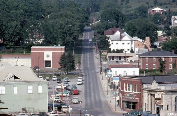 Saltville - East Main Street
SALTVILLE, VA. / EAST MAIN STREET / MAY 1967 / 200 MM TELE / LEM.  Courtesy of Don Smith [email]dsmith1043@comcast.net[/email]
