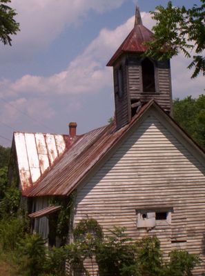 Eureka School
This photo is of the "Eureka School", Providence Community, Grayson Co. VA.  The school was also known by other names during it's useful life.-- Courtesy of David Arnold 
