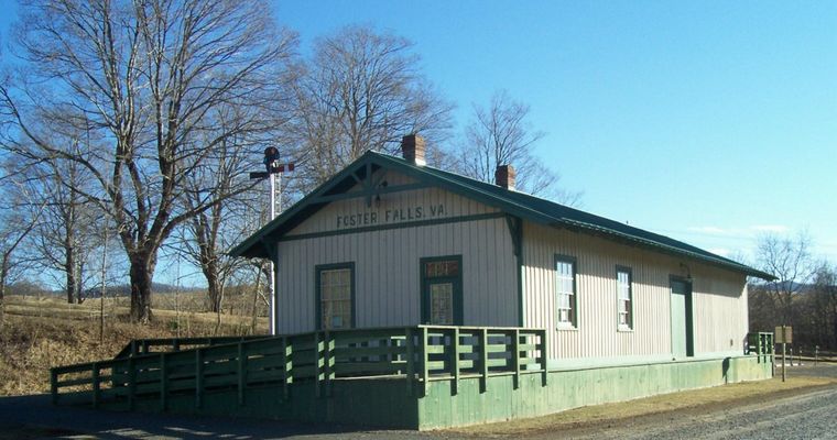 Foster Falls - Railroad Depot
Photo by Shawn Dunford.  Courtesy of David Arnold [email]david.arnold@adelphia.net[/email]
