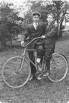 galaxbhikefriends.jpg
The unknown subjects of this real photo postcard by Galax Studios are seen in a circa 1920 shot with one's bike.
