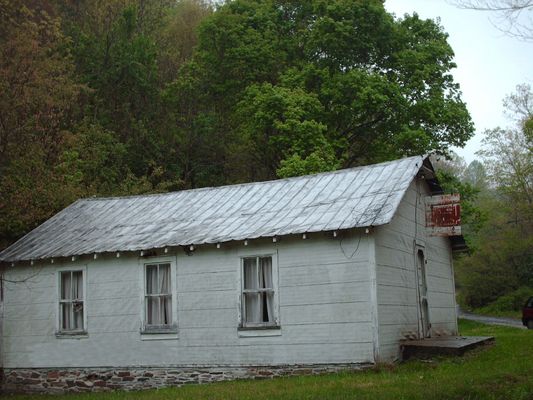 greenmtnchurch.jpg
Photo May 2006 by Jeff Weaver.
