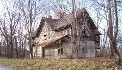 Big Ridge - Hale House
Lpcated between Big Ridge and Comers rock.  Courtesy of David Arnold [email]david-anold@comcast.net[/email]
