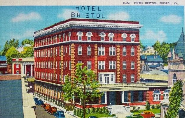 hotelbristol.jpg
This is from a 1930s postcard.
