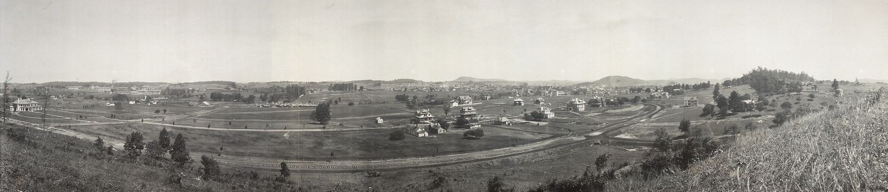 johnsoncitypanorama.jpg
This panorama of Johnson City, TN was taken in 1910 by H. M. Deaderick.  From the Library of Congress collection.
