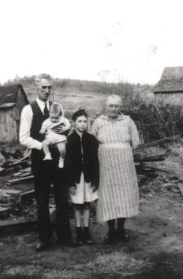 jones.jpg
Abe and Sibby Jones donated land for the Mt. Olivet Freewill Baptist church. They are shown here with thier daughter, Mary.  Courtesy of Mary C. Blevins [email]mcblevins@smyth.net[/email]

