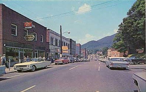 kingstreet1965.jpg
This is a circa 1965 view of King Street facing west.
