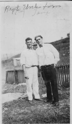 lesterraytom.jpg
This photo was taken in the 1920s.  They lived near Glade Spring, VA.
