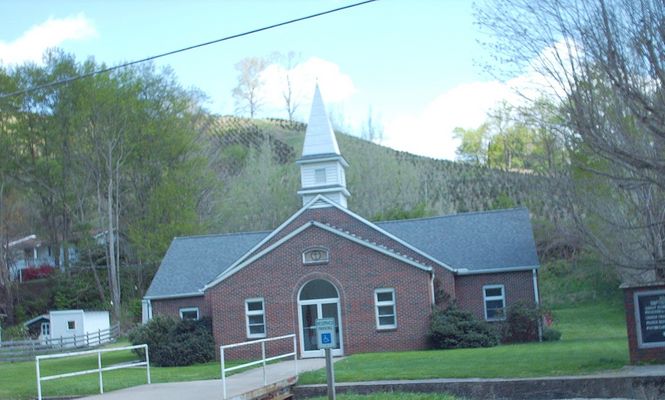 mabelbaptist.jpg
Photo April 28, 2006 by Jeff Weaver.
