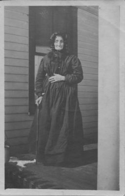 mhweaver.jpg
This is another photo of Mary M. Humphrey Weaver.  She died in 1911, I would venture to say this photo was taken not many years before she died. Courtesy of Debi Coe.  [email]repunzul@tampabay.rr.com[/email]

