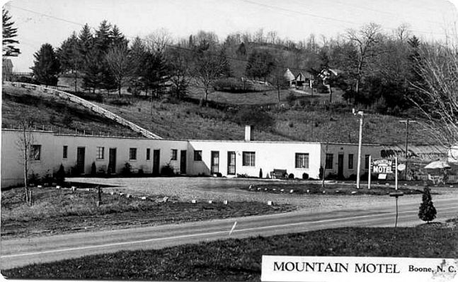 Boone - Mountain Motel
This 1950s postcard shows a rather typical motel of the era.
