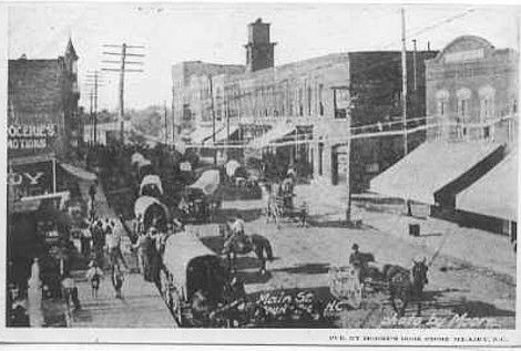 mtairy1910.jpg
This is another view of Main Street in Mount Airy from 1910.
