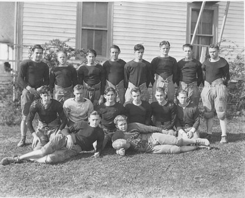 mtairyfootball1929.jpg
This is a 1929 photo of the Mount Airy, NC High School Football team.
