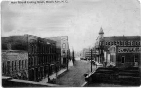 mtairymain1910.jpg
This is a 1910 view of Main Street in Mount Airy, NC looking south.
