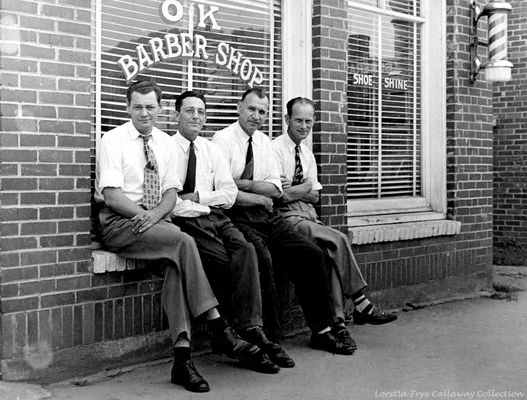 Saltville - OK Barber Shop
FROM  LEFT  -  DAN  PUCKETT   /   ROY   YONTZ   /   JOE  VERNON    /   PETE  FRYE
 
PHOTO COURTESY LORETTA FRYE CALLAWAY AND FRED AND PEGGY CRABTREE.  Courtesy of Don Smith [email]dsmith1043@comcast.net[/email]
