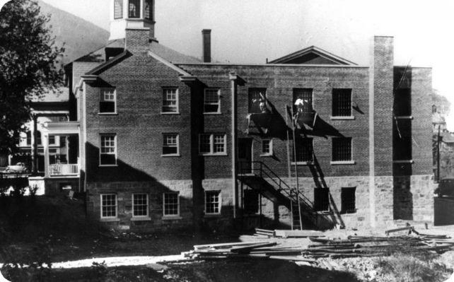 pearisburgjail.jpg
This 1938 photo shows some improvements being made to the Giles County jail.
