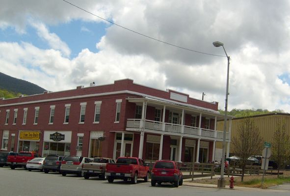 West Jefferson - Old Hotel
This building was at one time the West Jefferson Hotel, and was located near the train depot.  Today it houses various shops.  Photo May 7, 2007 by Jeff Weaver.
