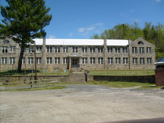 Lansing - Lansing High School
This is the old Lansing High School, later elementary school.  Photo by Jeff Weaver May 9, 2007
