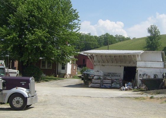 pics 052.jpg
Halsey's Farm service is the place where farmers in Western Grayson County buy fertilize and other farm  supplies.  The Halseys also operate a large dairy operation.  Photo by Jeff Weaver, June 8, 2007.
