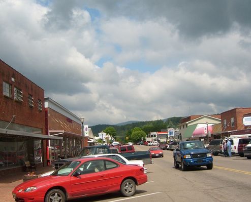 Mountain City - Main Street
View to the South on Main Street in Mountain City.  Click here for the [url=http://www.mountaincityonline.com/]Mountain City Website.[/url]  Photo by Jeff Weaver, May 18, 2007.
